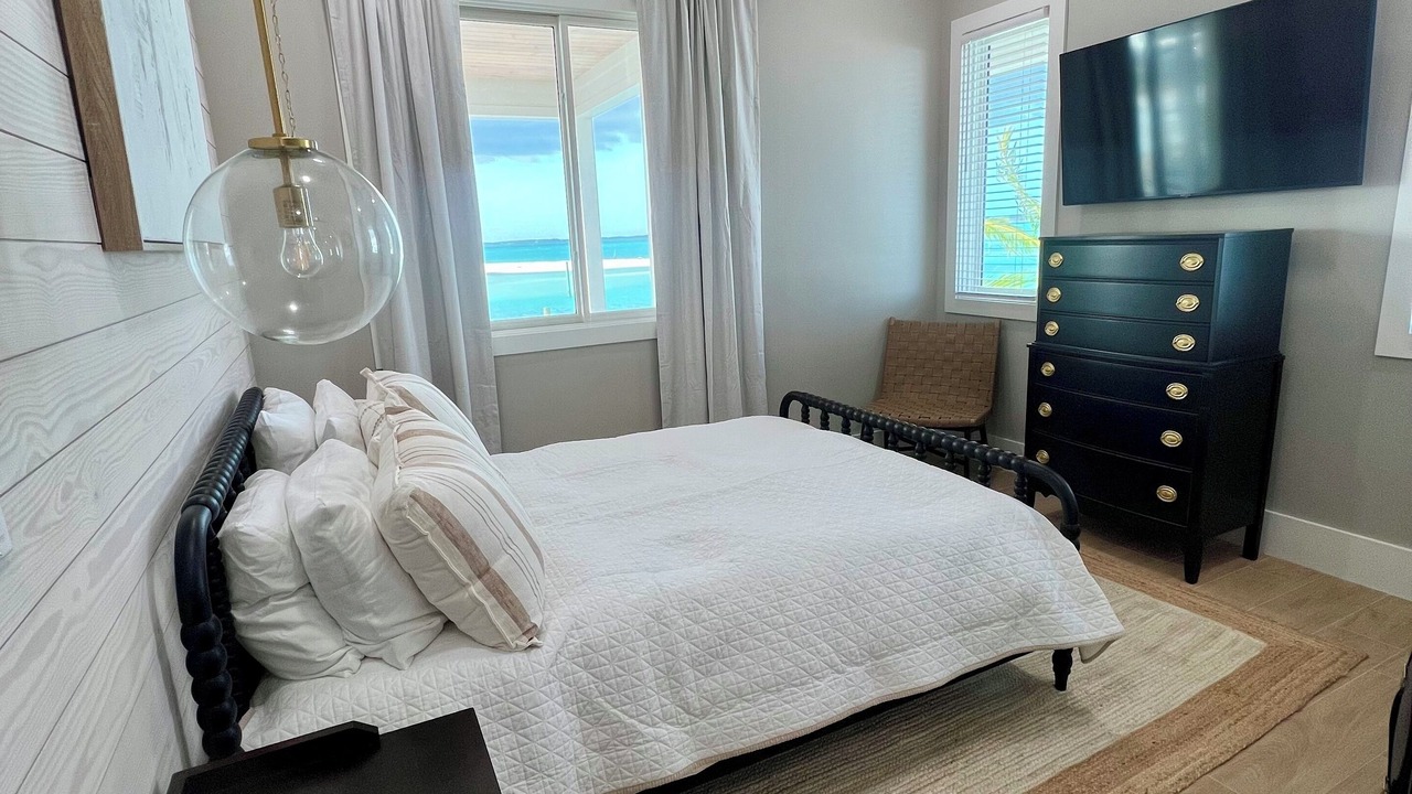 Photo of Bedroom in Treasure Cay