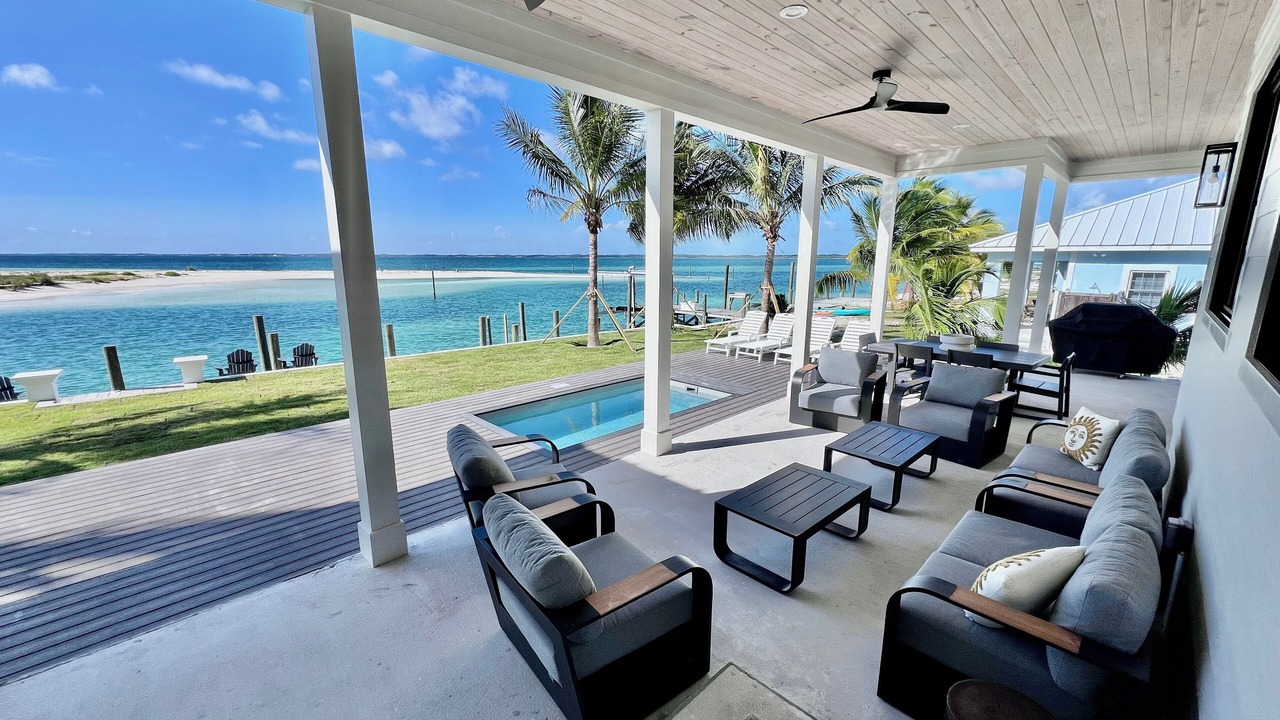 Photo of Patio Balcony in Treasure Cay