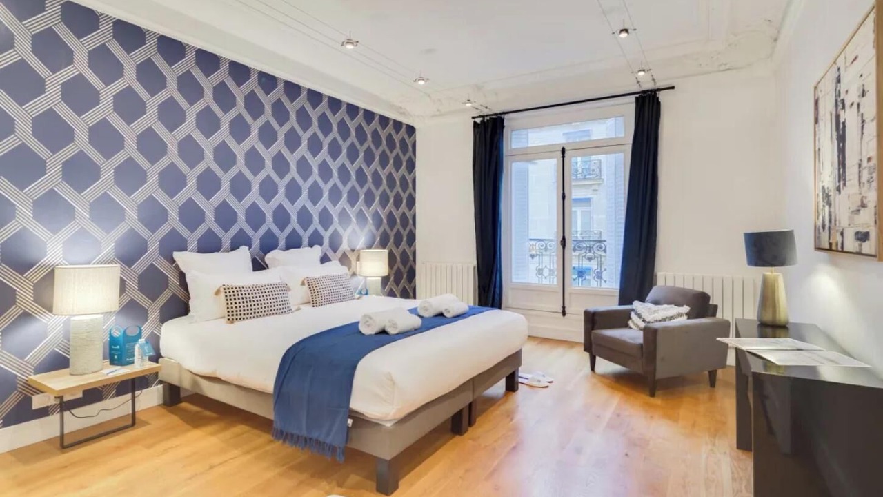 Photo of Bedroom in Champs-Elysees