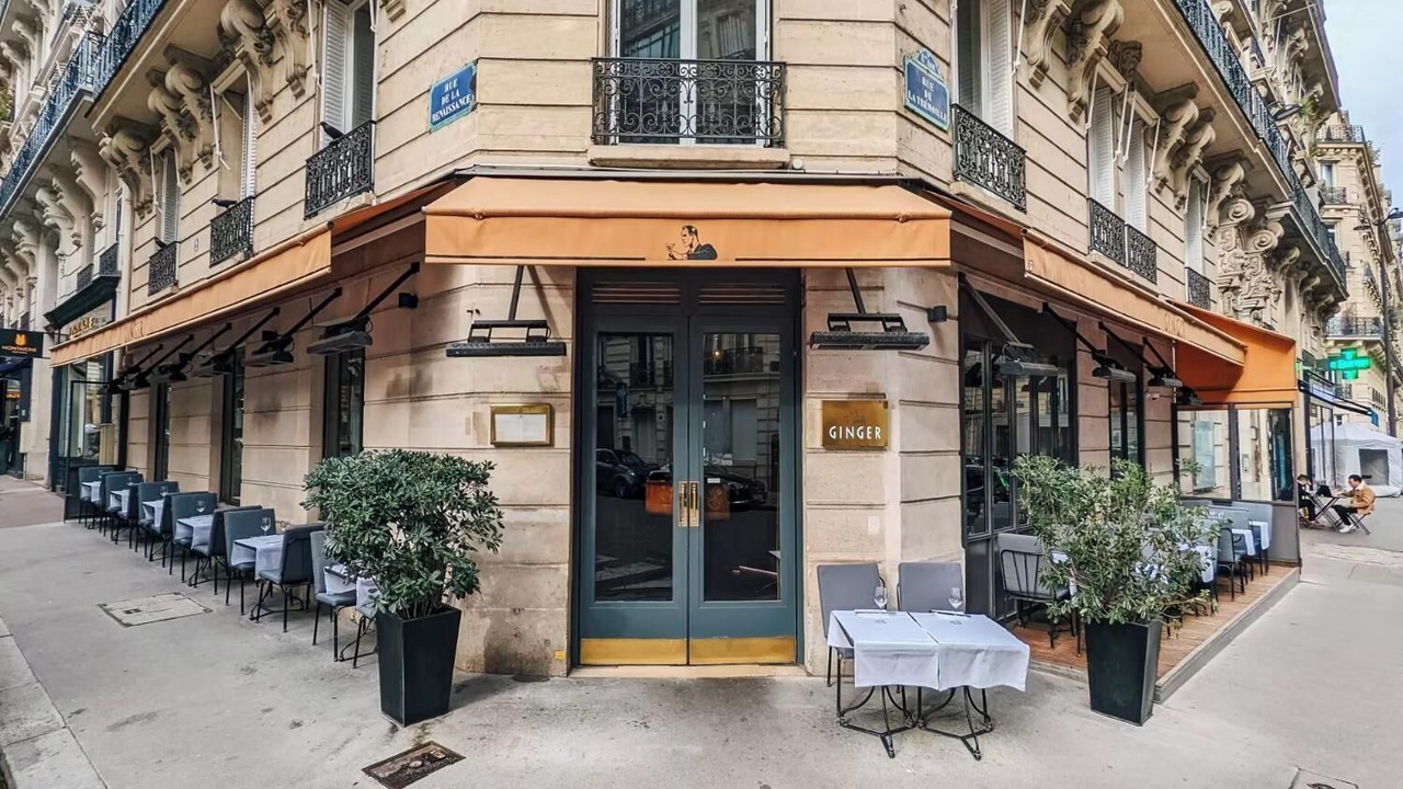 Photo of Outdoor in Champs-Elysees