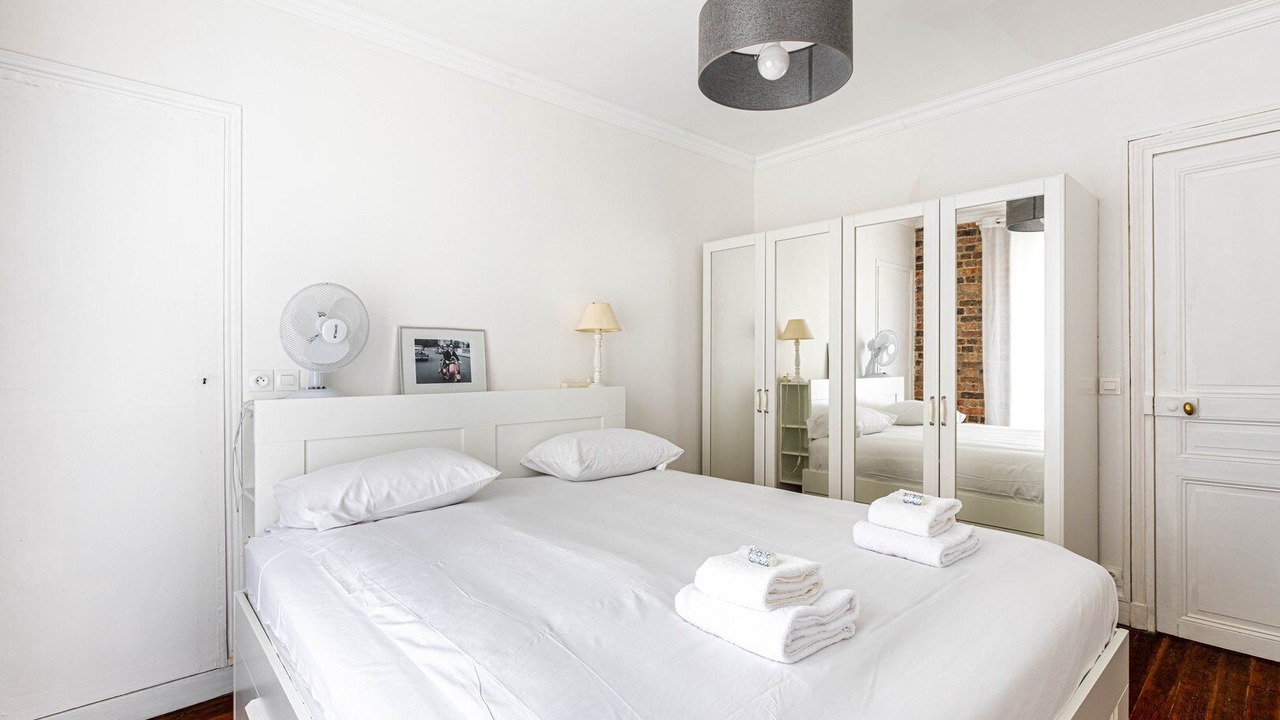 Photo of Bedroom in Hopital Saint-Louis