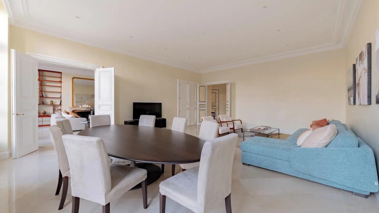 Photo of Livingroom in Quartier de la Monnaie