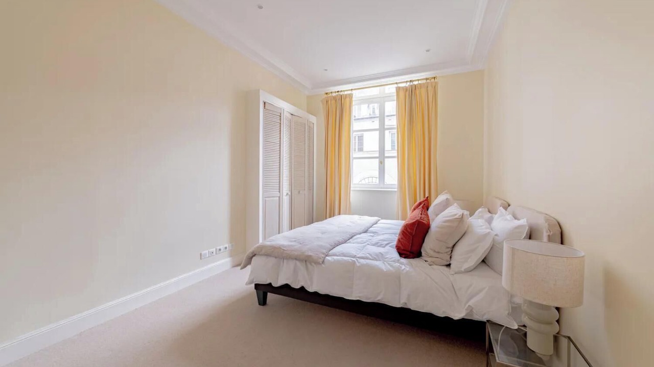 Photo of Bedroom in Quartier de la Monnaie