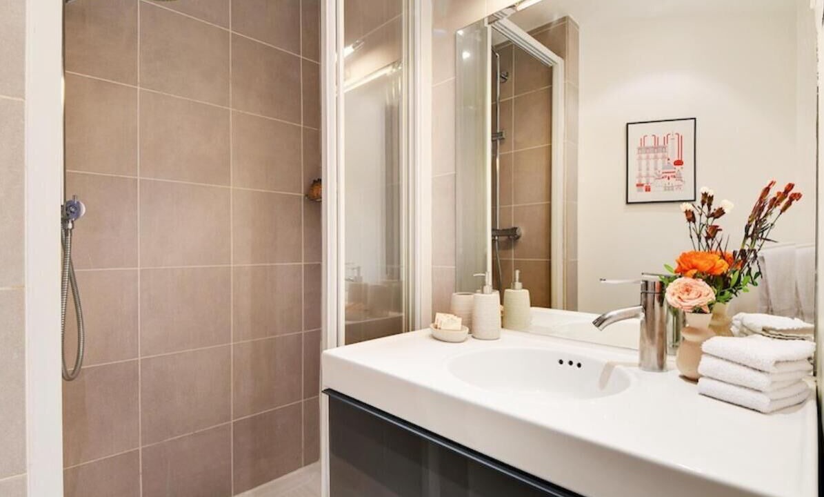 Photo of Bathroom in Montparnasse