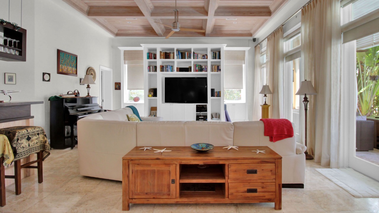 Photo of Livingroom in Nassau