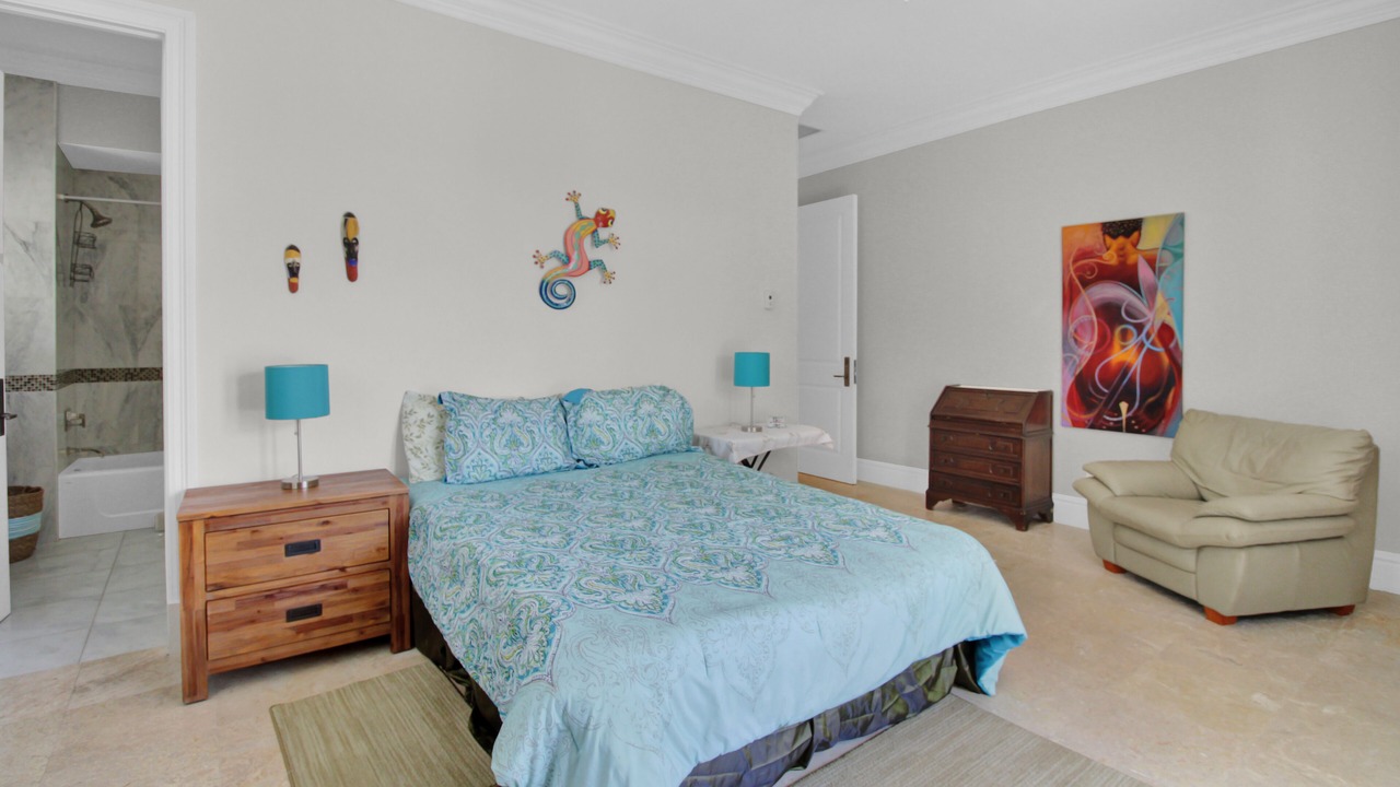 Photo of Bedroom in Nassau