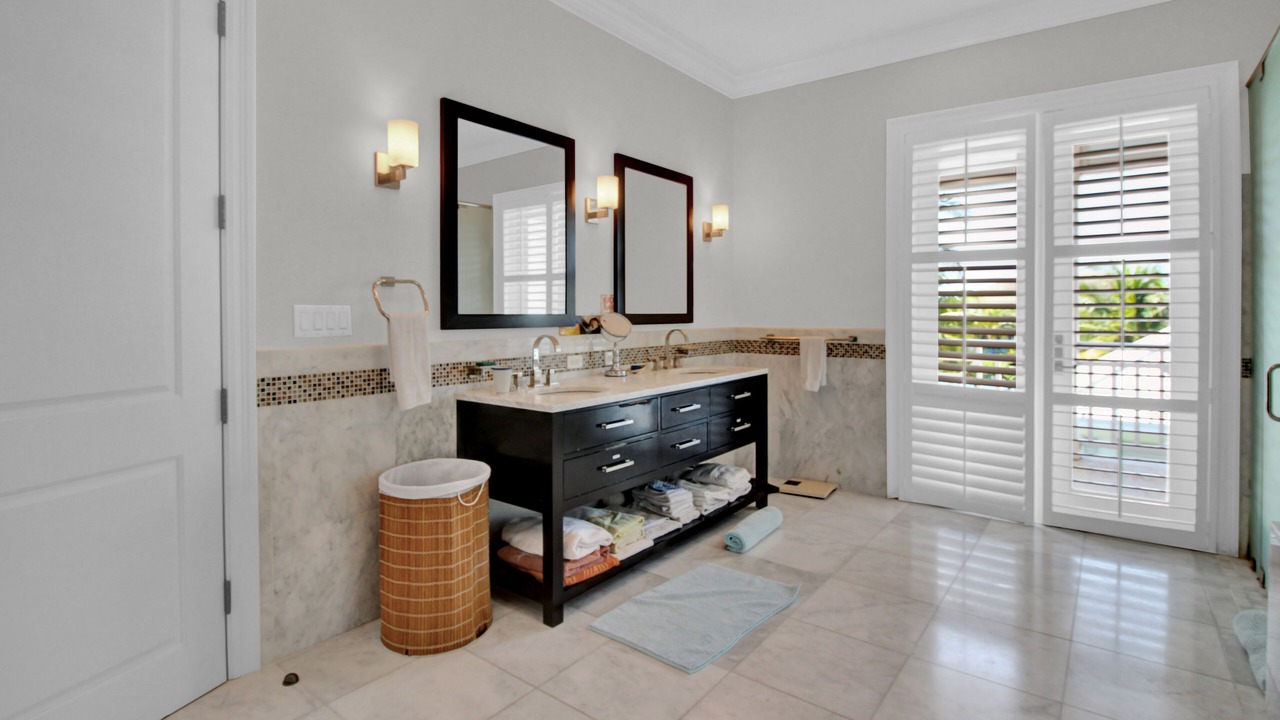 Photo of Bathroom in Nassau