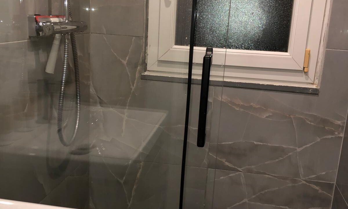 Photo of Bathroom in Antony