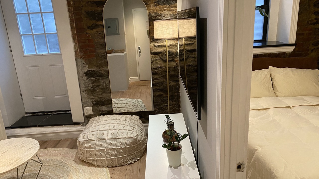 Photo of Bedroom in Tudor City