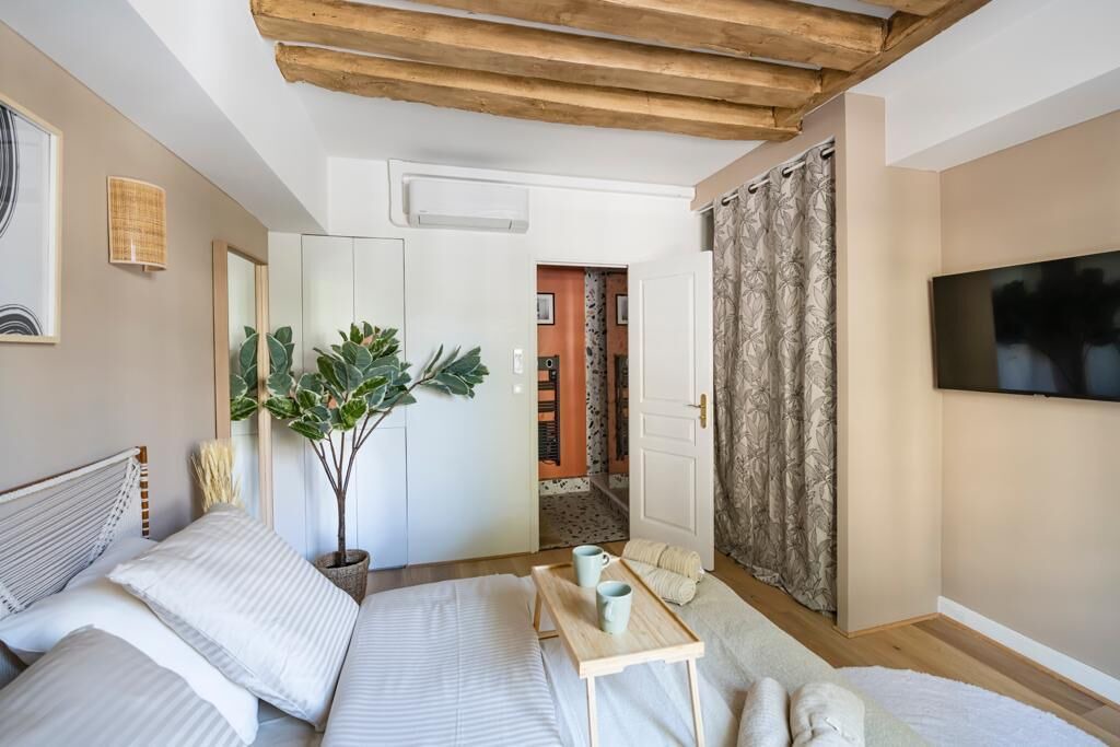 Photo of Bedroom in Bercy