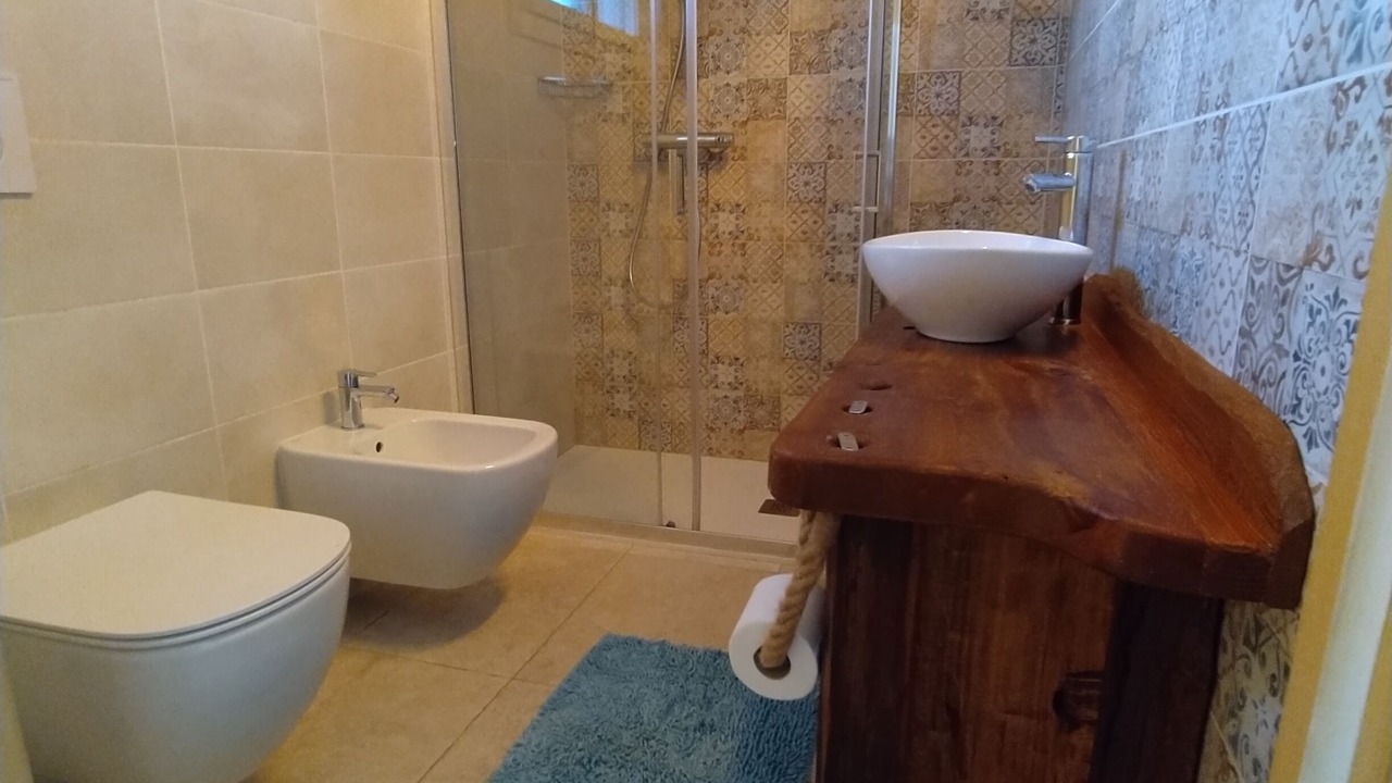 Photo of Bathroom in Tambre