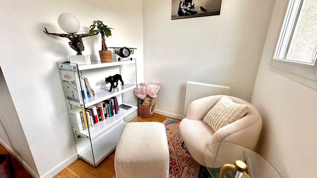 Photo of Livingroom in Le Plessis-Robinson