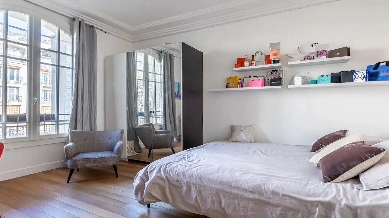 Photo of Bedroom in Quartier du Gros-Caillou