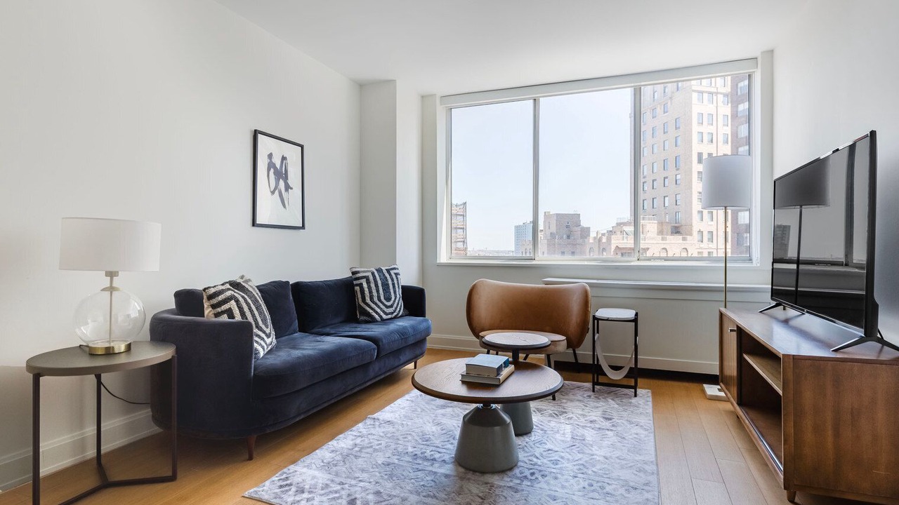 Photo of Livingroom in Sutton Place