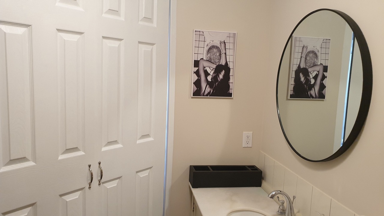 Photo of Bathroom in Cooper's Town