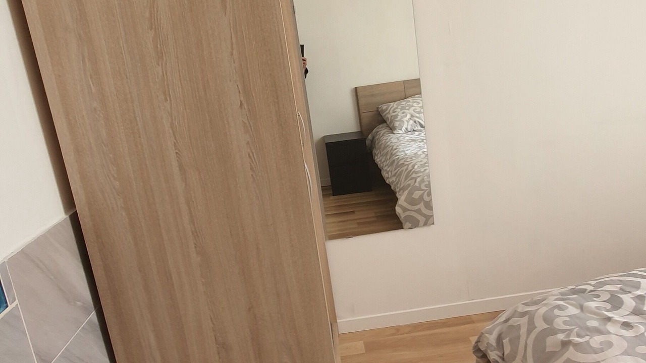 Photo of Bedroom in Villeneuve-le-Roi