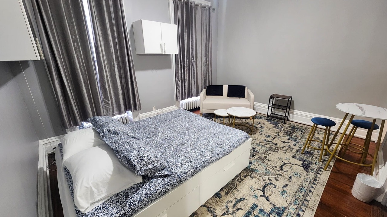 Photo of Bedroom in Tudor City