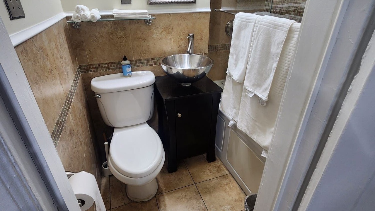 Photo of Bathroom in Tudor City