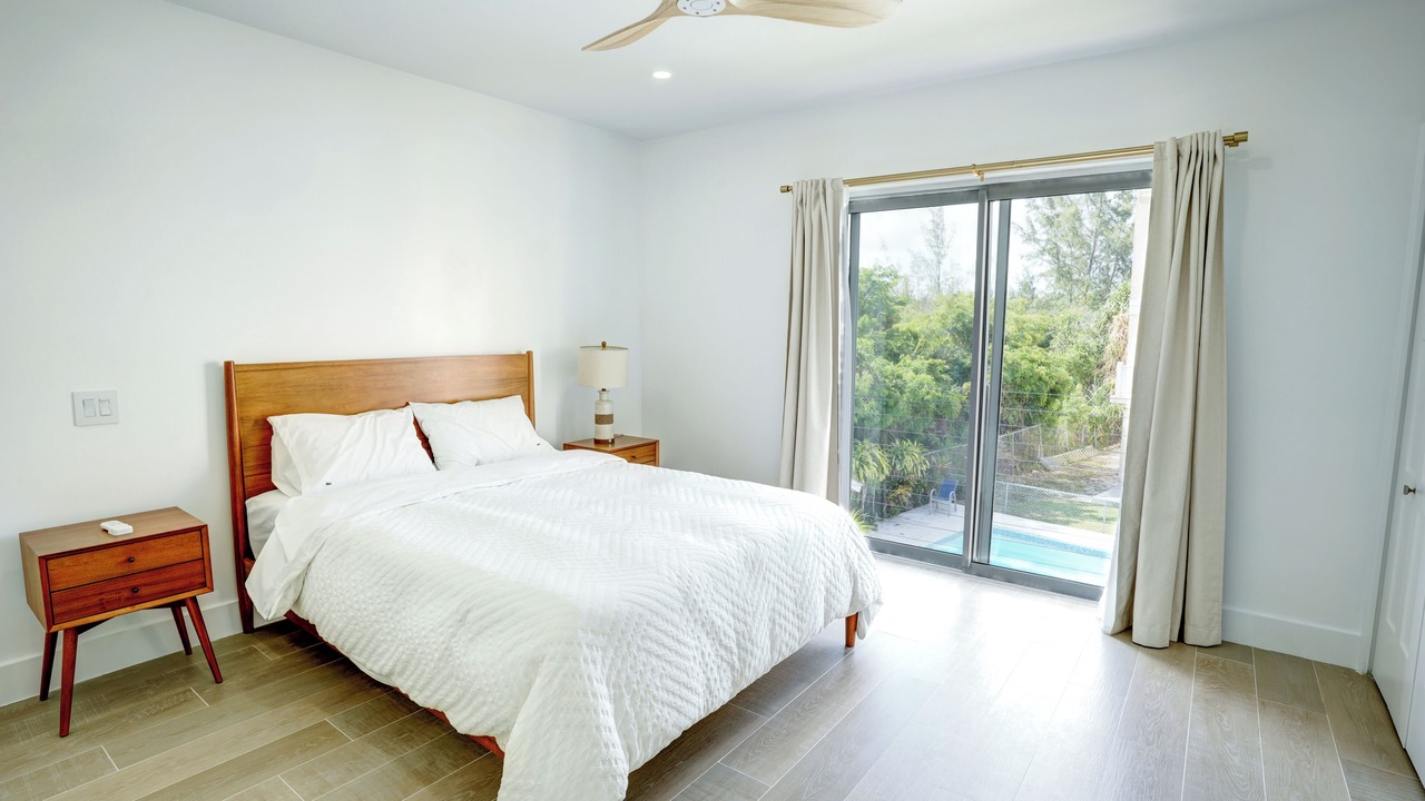 Photo of Bedroom in Nassau