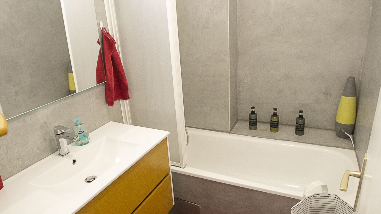 Photo of Bathroom in Alfortville