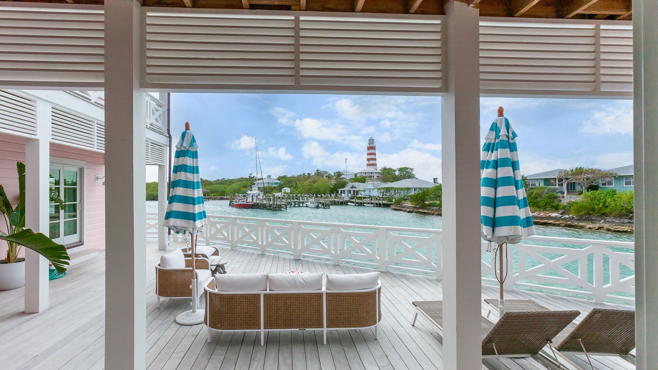 Photo of Patio Balcony in Hope Town