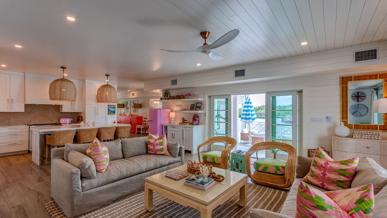 Photo of Livingroom in Hope Town