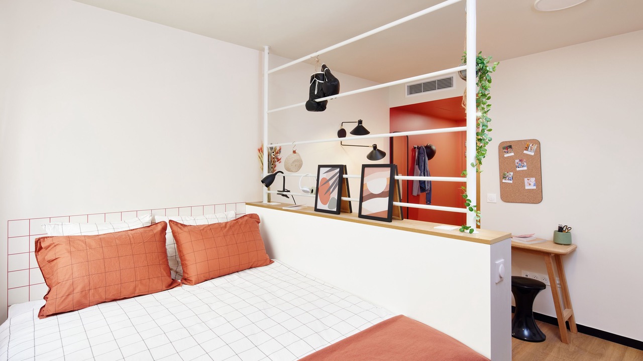 Photo of Bedroom in Issy-les-Moulineaux