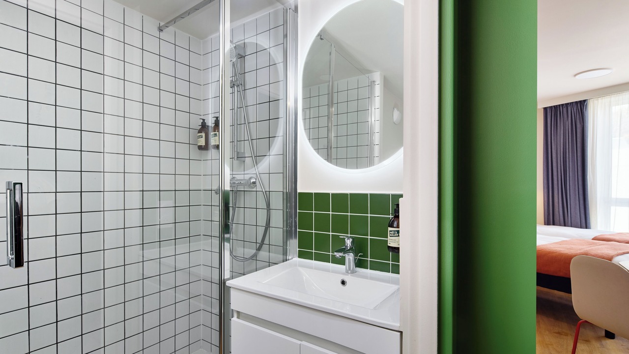 Photo of Bathroom in Issy-les-Moulineaux