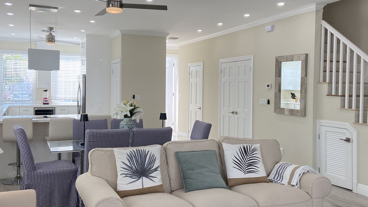 Photo of Livingroom in Downtown Nassau
