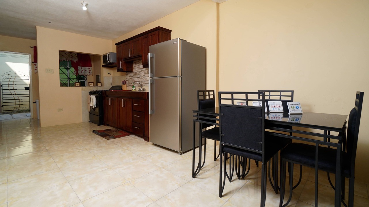 Photo of Livingroom in Caribbean Estates