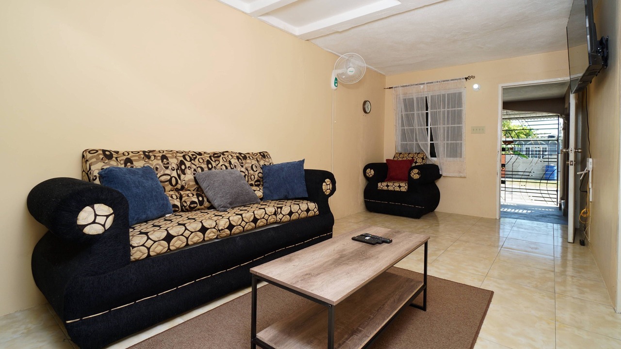 Photo of Livingroom in Caribbean Estates