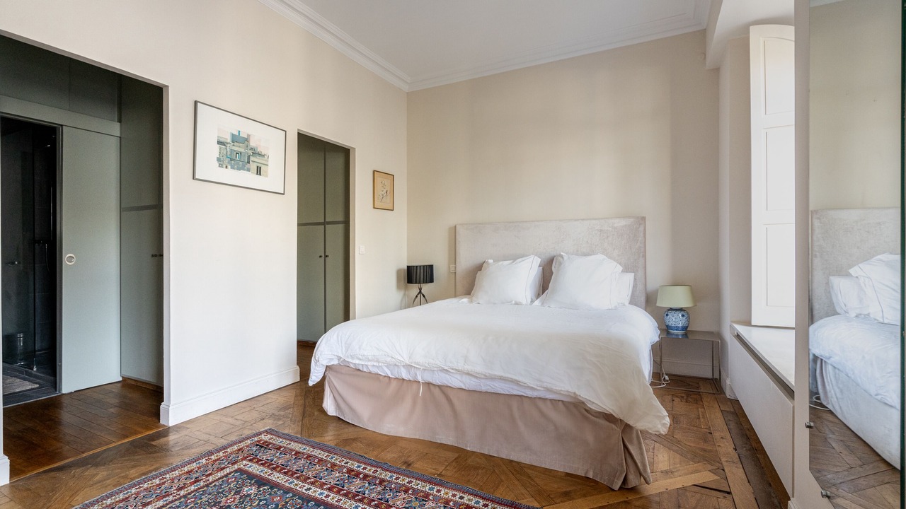 Photo of Bedroom in 6th Arrondissement