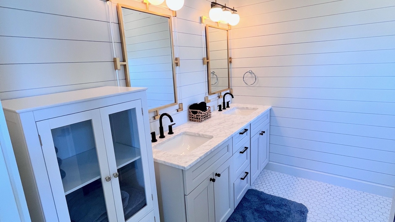 Photo of Bathroom in Hope Town
