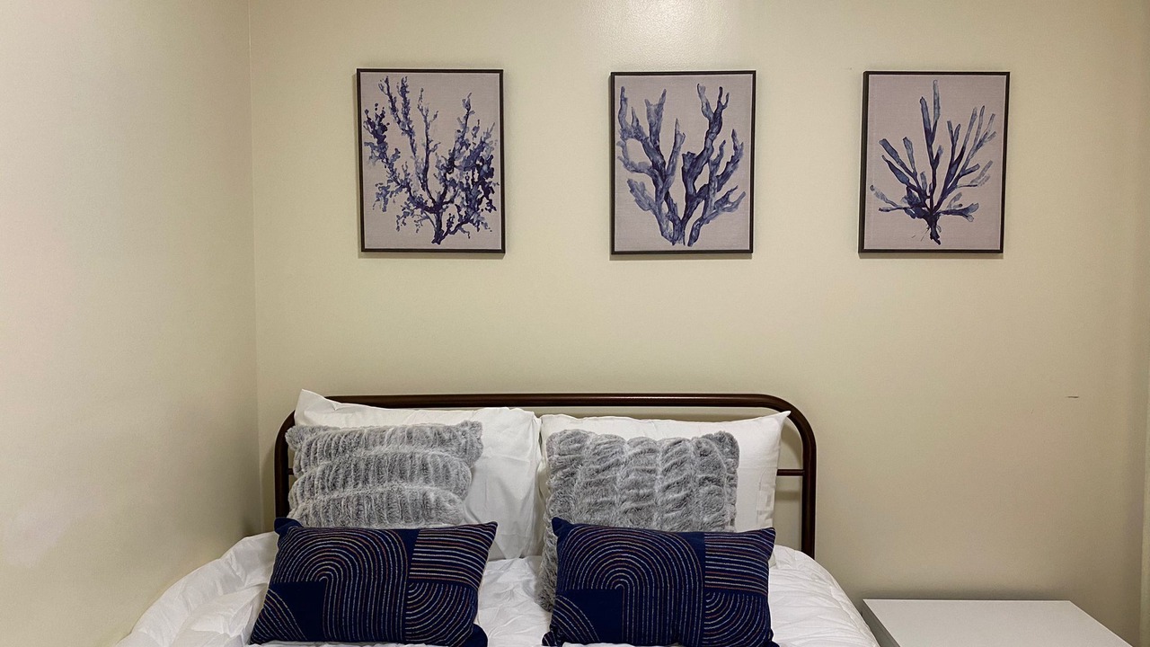 Photo of Bedroom in Borough Park