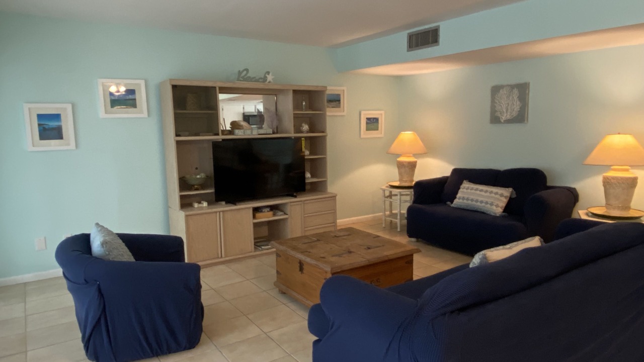 Photo of Livingroom in Great Harbour Cay