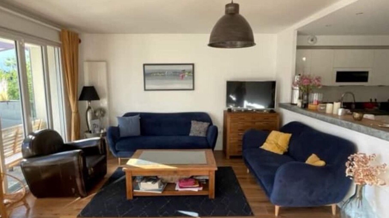 Photo of Livingroom in Suresnes
