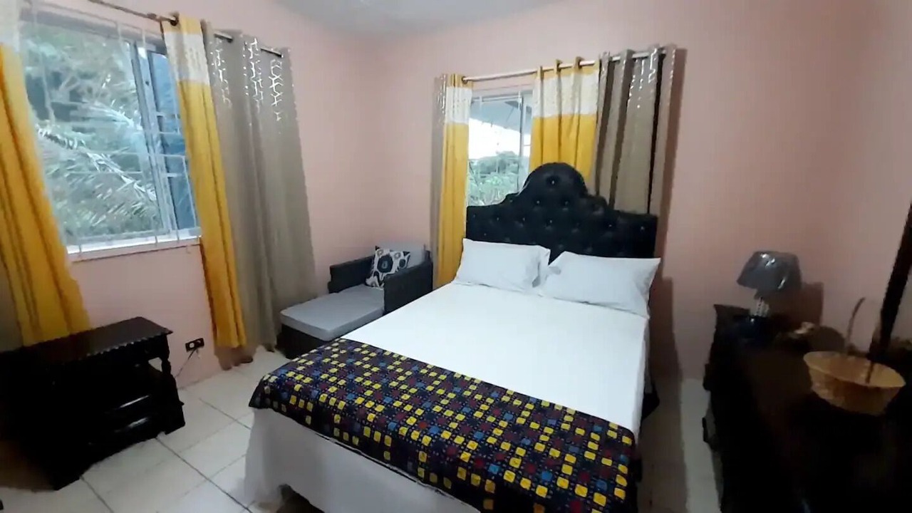 Photo of Bedroom in Saint Andrew