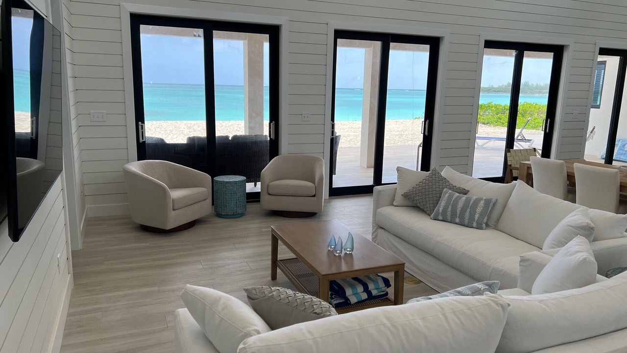 Photo of Livingroom in Rokers Point