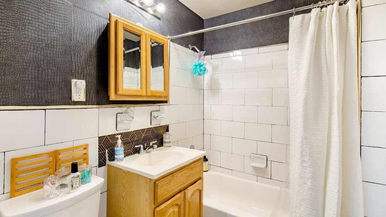 Photo of Bathroom in Fleetwood - Concourse Village