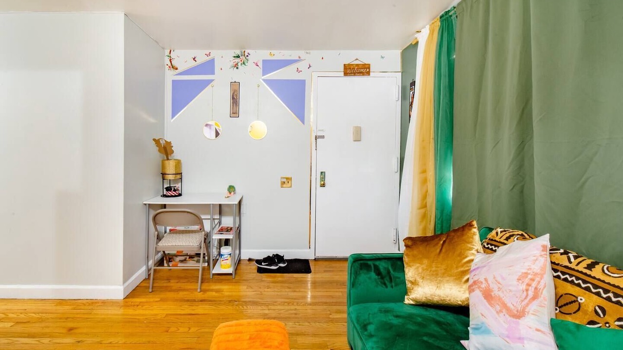Photo of Livingroom in Fleetwood - Concourse Village
