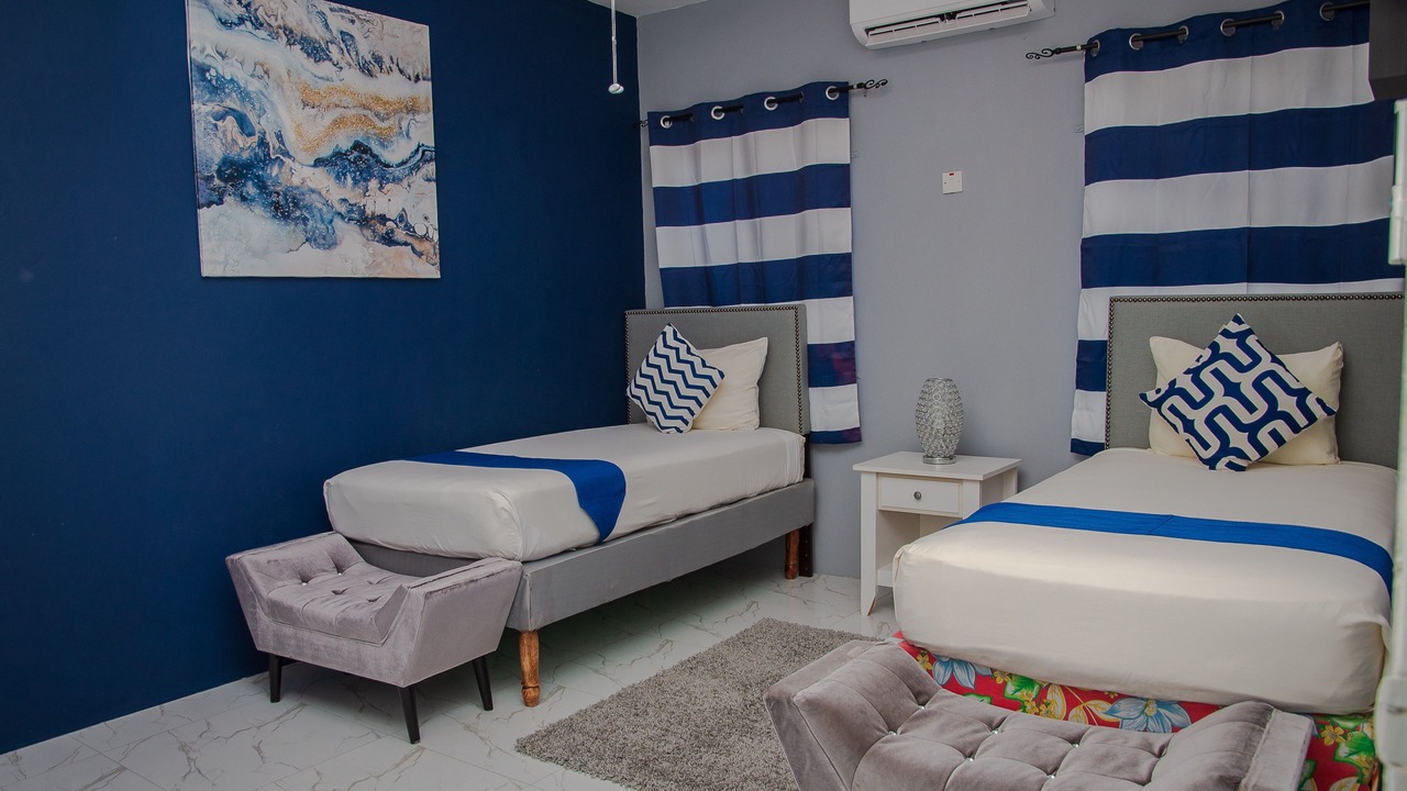 Photo of Bedroom in Hellshire