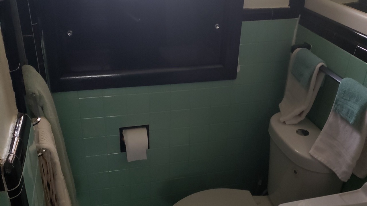 Photo of Bathroom in Manhattan Beach