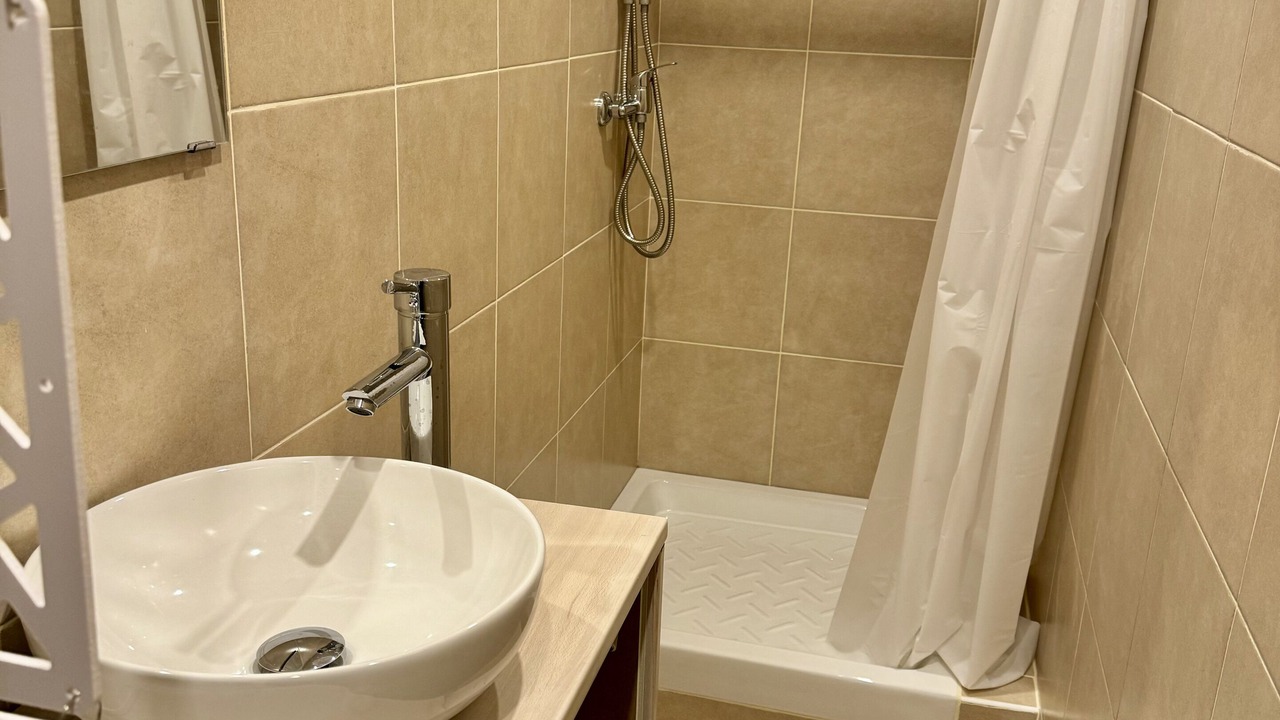 Photo of Bathroom in Quartier de la Goutte-d'Or