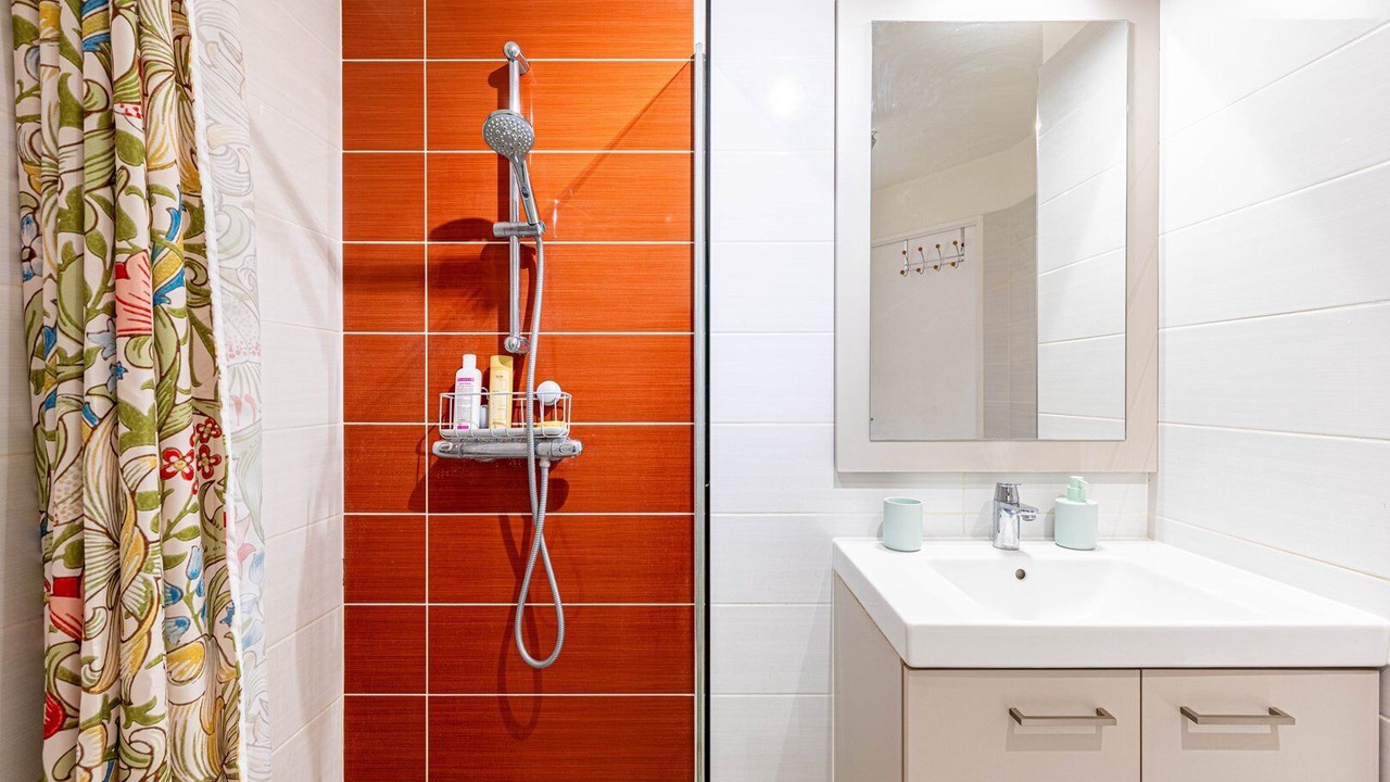 Photo of Bathroom in Romainville