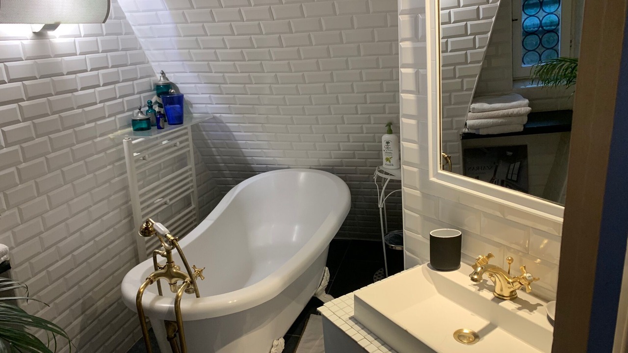 Photo of Bathroom in Quartier de la Monnaie
