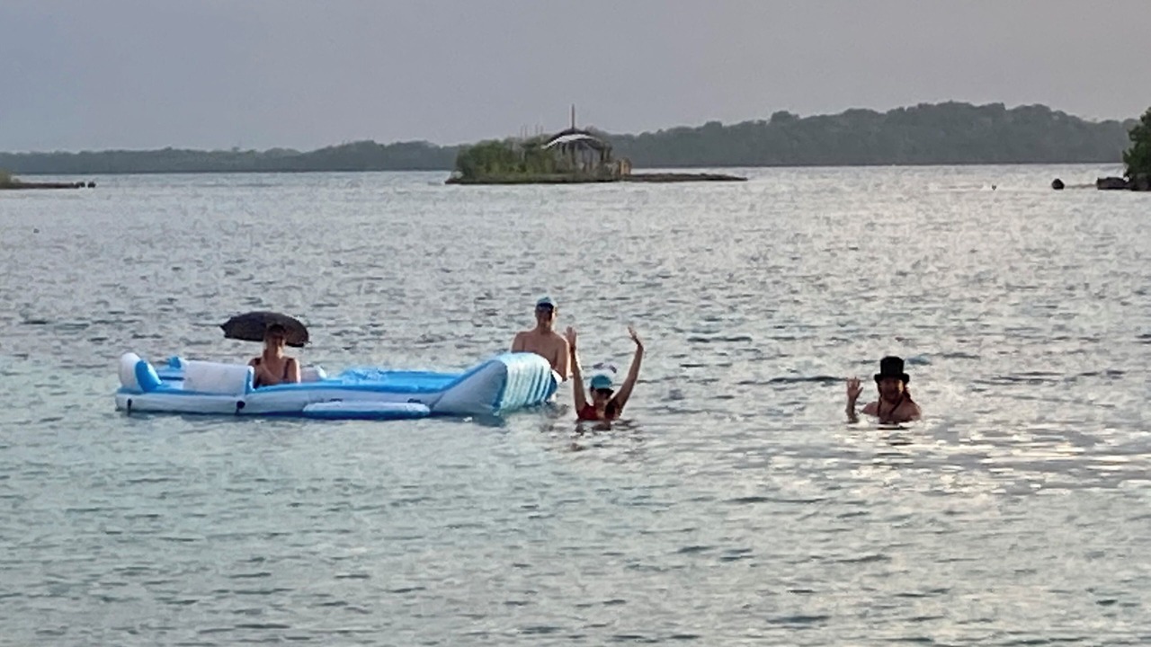 Photo of Others in Green Island