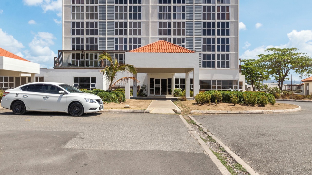 Photo of Outdoor in Portmore
