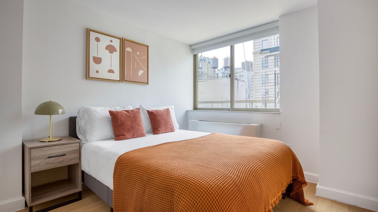 Photo of Bedroom in Midtown South