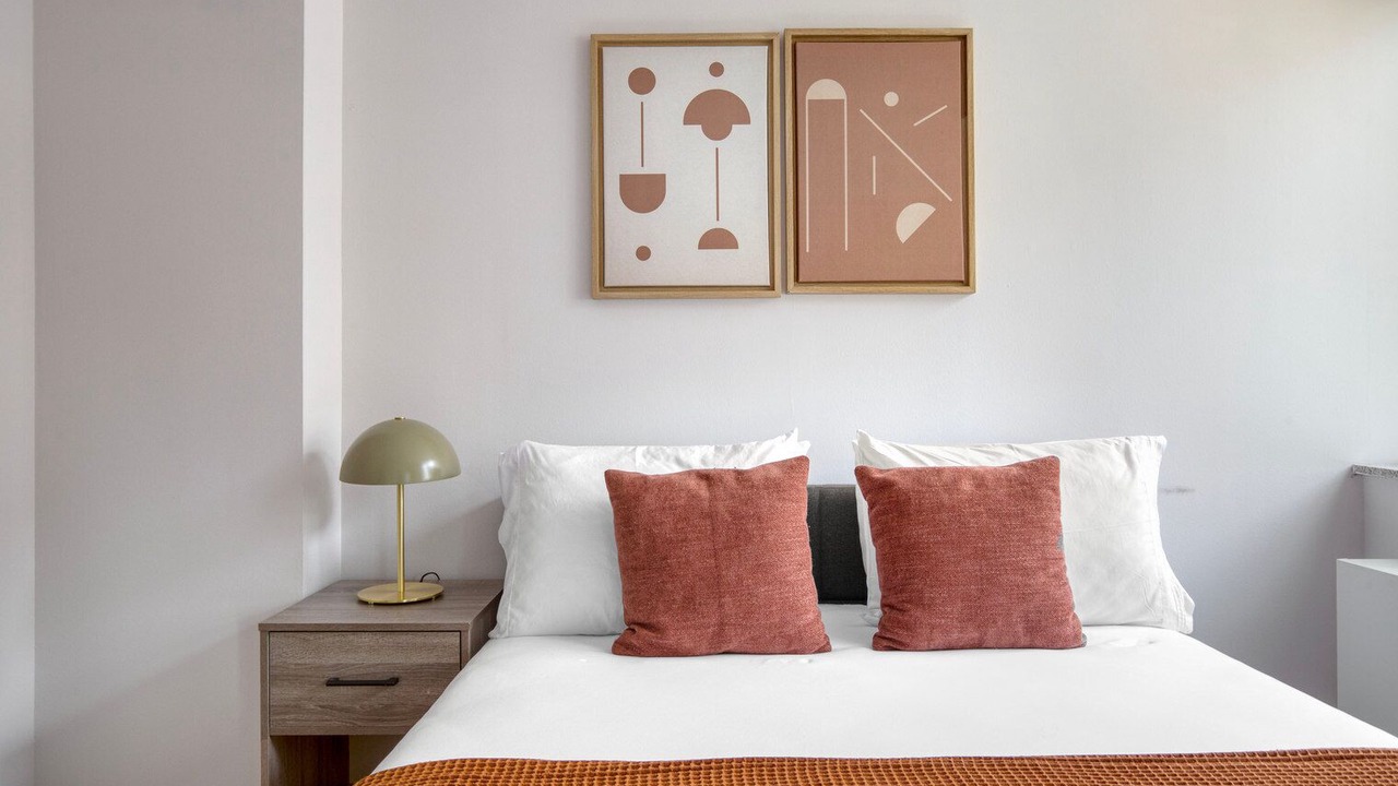 Photo of Bedroom in Midtown South