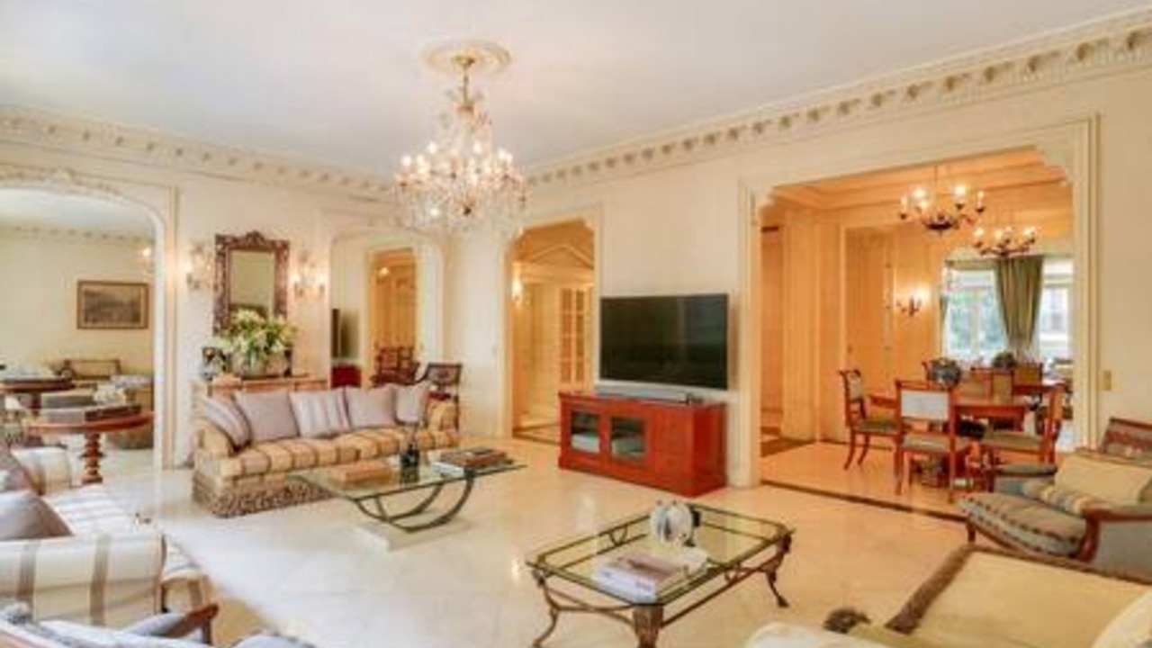 Photo of Livingroom in Champs-Elysees